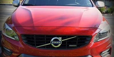 File:Front View - 2015.5 Volvo V60 T6 R-Design ...