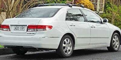 File:2003-2006 Honda Accord V6 sedan (2011-07-17).jpg