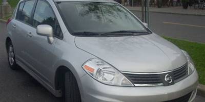 File:'07-'09 Nissan Versa Hatchback -- Front (Centropolis ...