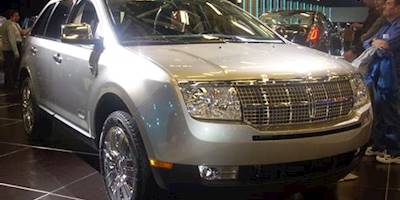 File:'08 Lincoln MKX (Montreal).jpg - Wikimedia Commons