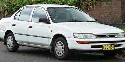 File:1996-1999 Toyota Corolla (AE101R) CSi sedan (2011-06 ...