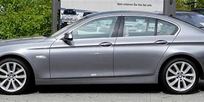 File:BMW 550i (F10) – Seitenansicht, 17. Juli 2011 ...