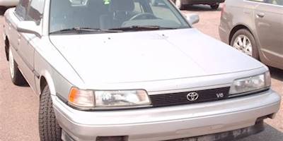 File:1991 Toyota Camry V6.jpg - Wikimedia Commons