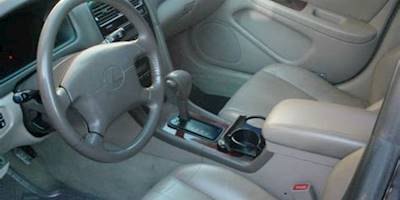 1999 Lexus ES 300 Interior