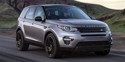 Nuova Land Rover Discovery Sport: foto e video ufficiali