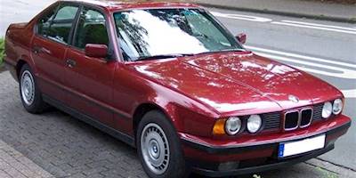 Pictures of Old Car Model BMW 5 Series
