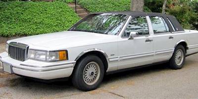 1990 Lincoln Town Car