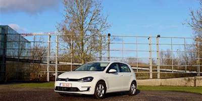 Volkswagen e-Golf update aast op 300 km rijbereik ...