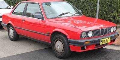 BMW 3 Series (E30) - Wikipedia