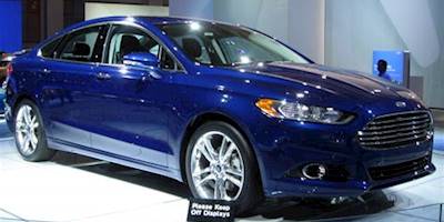 File:2013 Ford Fusion -- 2012 DC 1.JPG - Wikimedia Commons