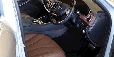 Mercedes-Benz S400 Interior
