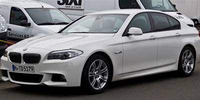 2013 BMW 5 Series Pictures
