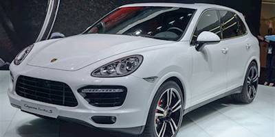 2014 Porsche Cayenne Turbo S Front | white at a angle at ...