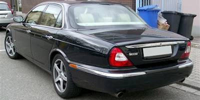 Datei:Jaguar XJ rear 20080313.jpg – Wikipedia