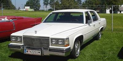 Cadillac Fleetwood Brougham – Wikipedia