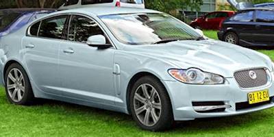 File:2008-2009 Jaguar XF (X250) Luxury sedan (2011-10-31 ...