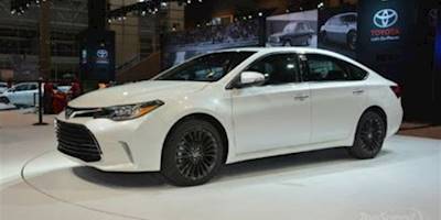 Toyota moderniza el Avalon 2016