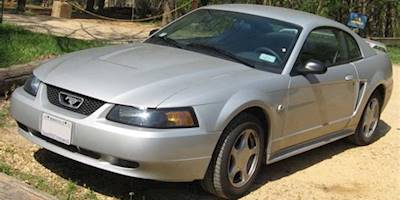 File:99-04 Ford Mustang coupe.jpg - Wikipedia