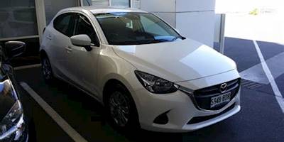 Mazda 2 White 2014