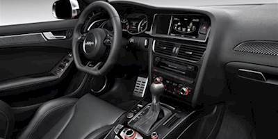2013 Audi RS4 Interior
