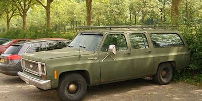 File:1974 Chevrolet Suburban (9074824247).jpg - Wikimedia ...