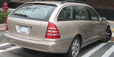 File:Mercedes-Benz-C240-wagon.jpg - Wikimedia Commons