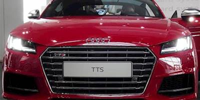2014 Audi TTS 8S 2.0 TFSI Tangorot-Metallic Frontalansicht ...