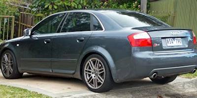 File:2003-2005 Audi S4 (B6) sedan 01.jpg - Wikimedia Commons