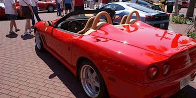 File:Ferrari 550 2001 Barchetta Pininfarina LSideRear CECF ...