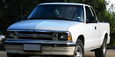 File:Chevrolet S-10 2.2 Cab 1995 (16867815225).jpg ...