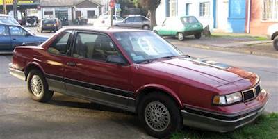 File:1990 Oldsmobile Cutlass Ciera coupé.jpg - Wikimedia ...