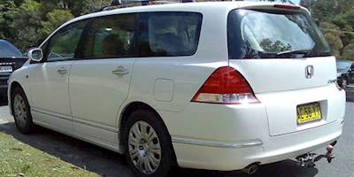File:2004-2006 Honda Odyssey van 01.jpg - Wikimedia Commons