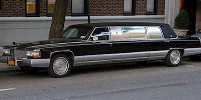 File:1990 Cadillac Brougham stretch limousine front side ...