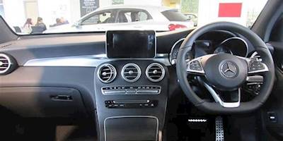 File:2017 Mercedes-Benz C-Class S205 Interior.jpg ...
