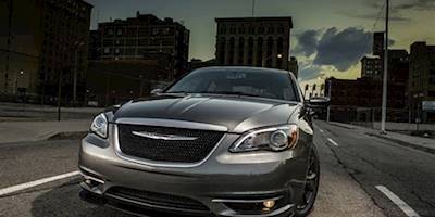2013 Chrysler 200 S Special Edition