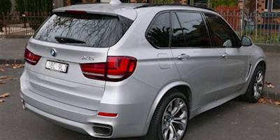 File:2014 BMW X5 (F15) sDrive25d wagon (2015-06-15) 02.jpg ...