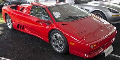 File:1998 Lamborghini Diablo VT Roadster, front right ...
