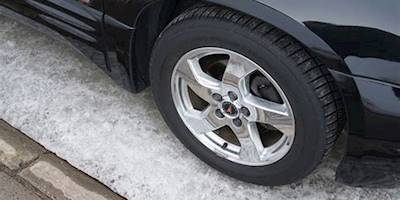 02 Pontiac Bonneville SSEi | The wheels were the only ...