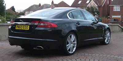 File:2010 Jaguar XF S 3.0d (11255871235).jpg - Wikimedia ...
