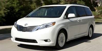 2014 Toyota Sienna Limited 3.5L AWD Review
