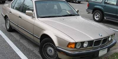 Fail:BMW-740i-E32.jpg - Vikipeedia, vaba entsüklopeedia
