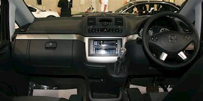 File:Mercedes-Benz V-Class interior.jpg - Wikipedia