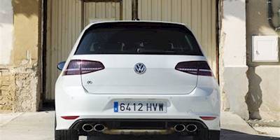 Volkswagen Golf R | Pistonudos