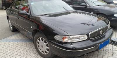 File:Buick "New Century" China 2012-06-02.jpg - Wikimedia ...