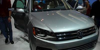 2011 Volkswagen Touareg Hybrid | Joe Shlabotnik | Flickr