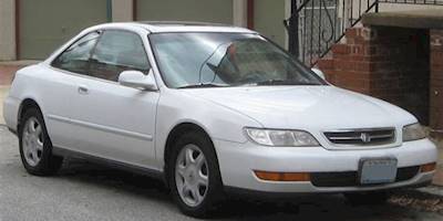 File:1997 Acura CL -- 01-28-2010.jpg - Wikimedia Commons