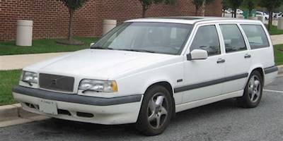 File:Volvo-850-wagon-front.jpg - Wikimedia Commons