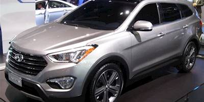 File:2013 Hyundai Santa Fe LWB -- 2012 NYIAS.JPG