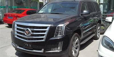 File:Cadillac Escalade IV 02 China 2015-04-14.jpg ...
