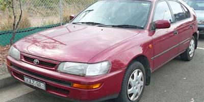 File:1996-1998 Toyota Corolla (AE102R) RV Seca 5-door ...